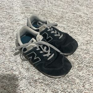 NEW BALANCE 574s